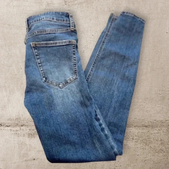 Wild fable leggings size 2, distressed Jeggings. - Picture 2 of 4